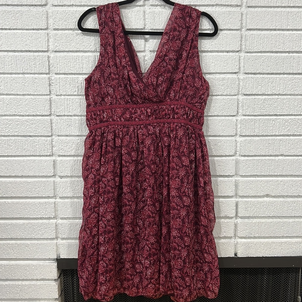 Simply styled cross front dress